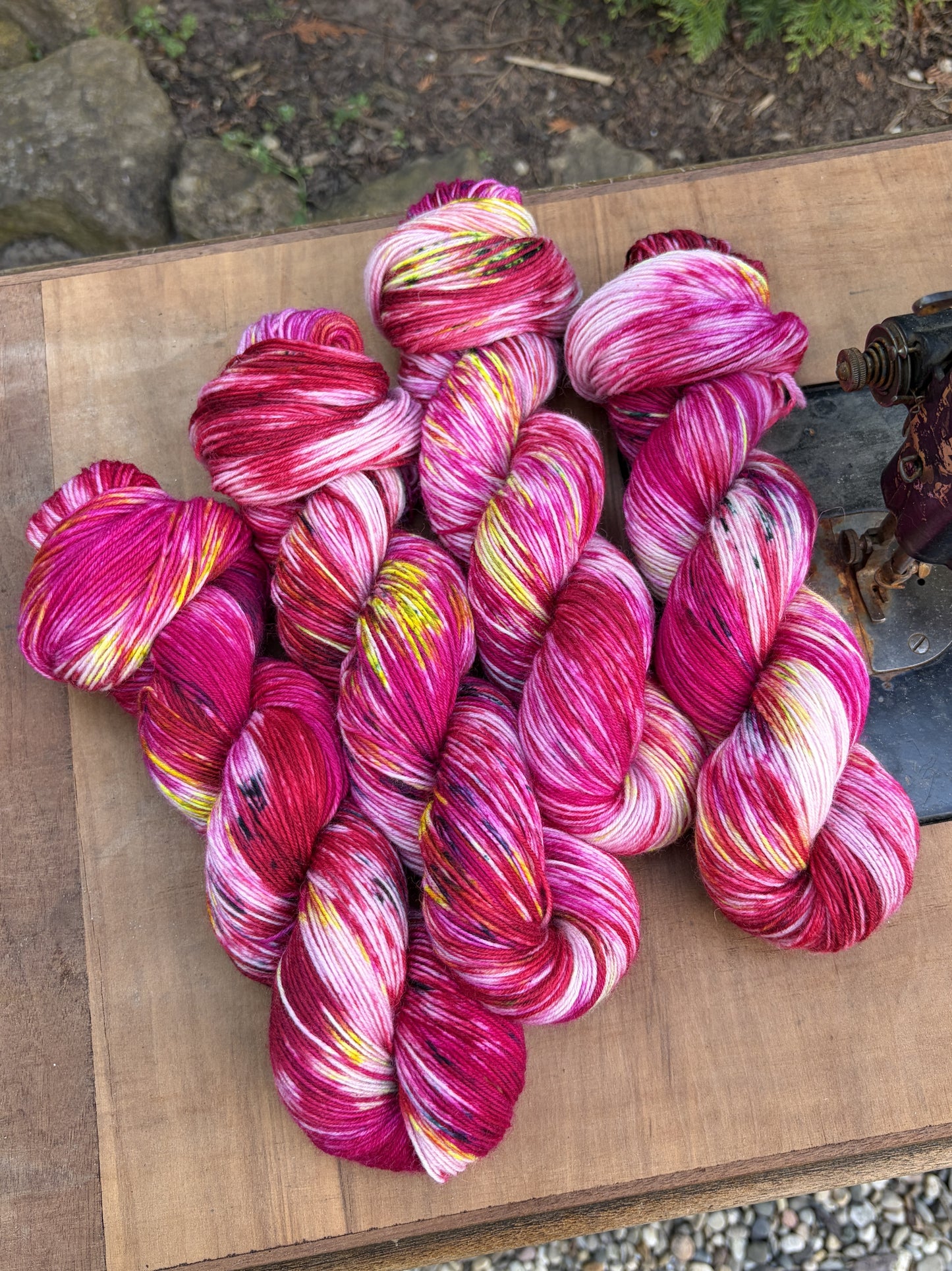 Wilder Hibiskus - Limited Drop - Classic Socks