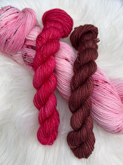 Sweet Cherry - Sock Set Titanium hand-dyed
