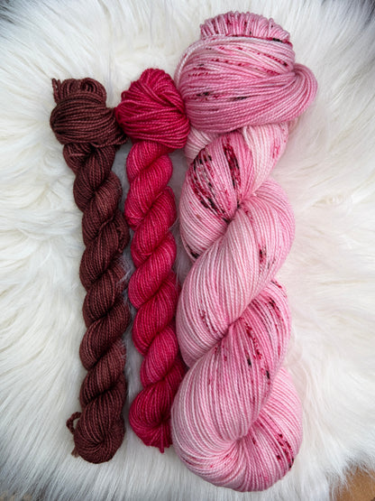 Sweet Cherry - Sock Set Titanium hand-dyed