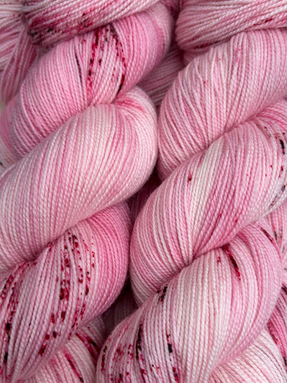 Sweet Cherry - Sock Set Titanium hand-dyed