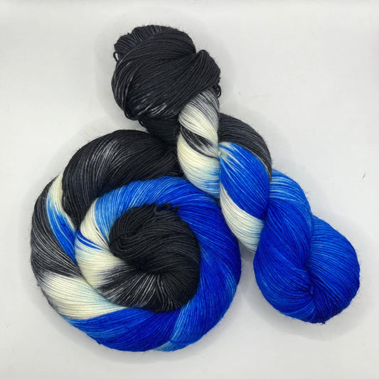 Blau-Schwarz