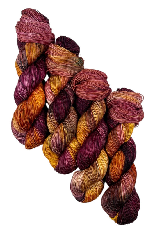 Pflaumenfeuer - Silky Socks