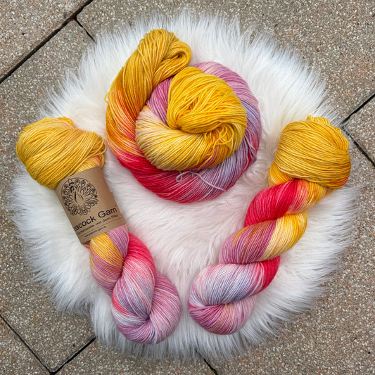 TEQUILA SUNRISE - Limited Drop - Classic Socks
